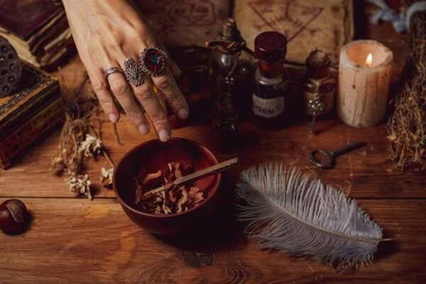 Dukun Santet dan Pelet (5)